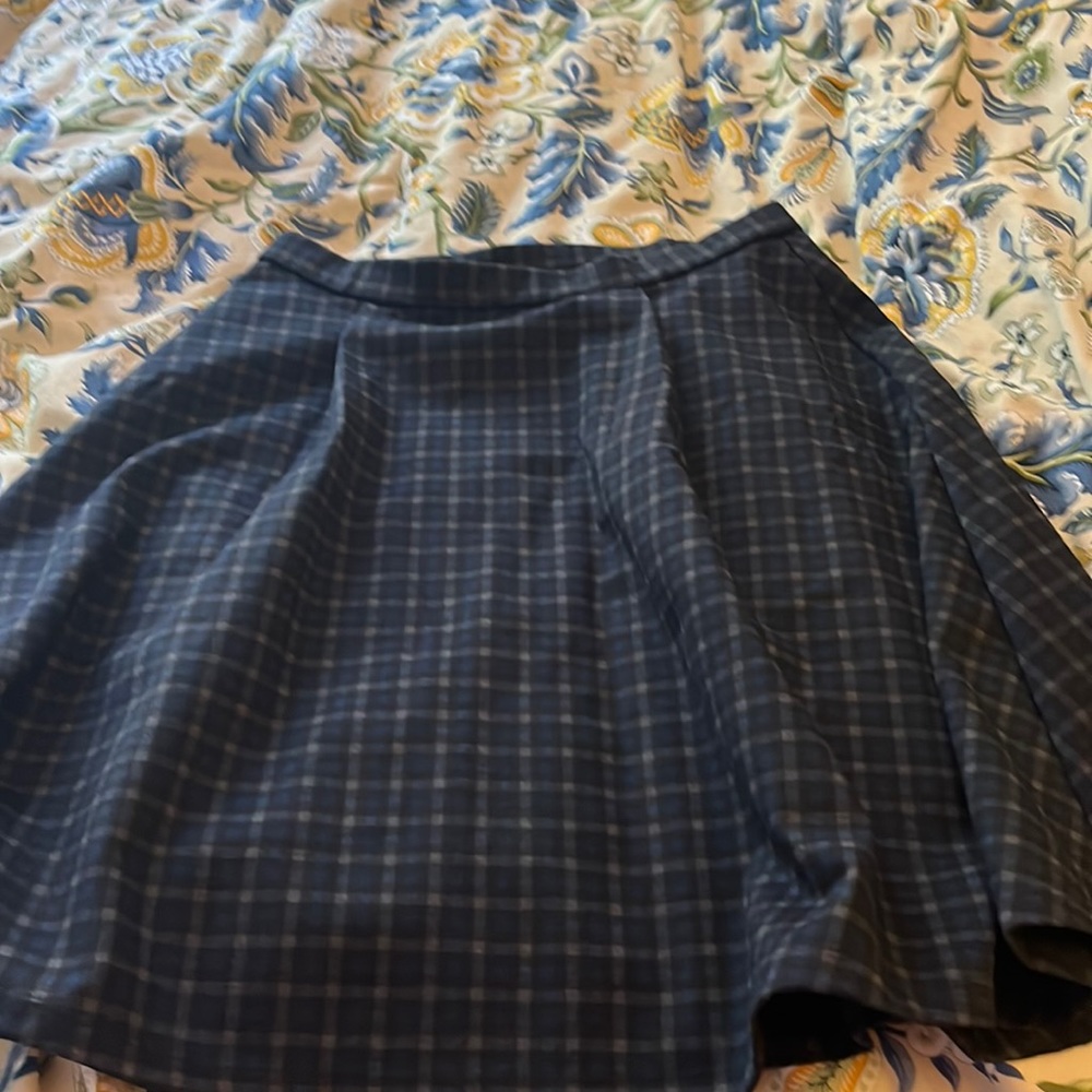 Stunning plaid skirt